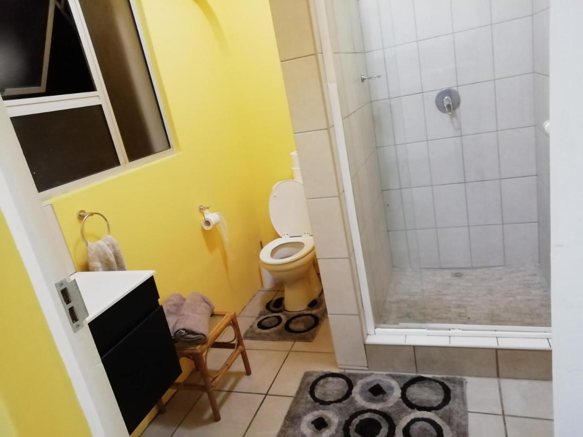 Poolside Guest House Порт Шепстоун Екстериор снимка