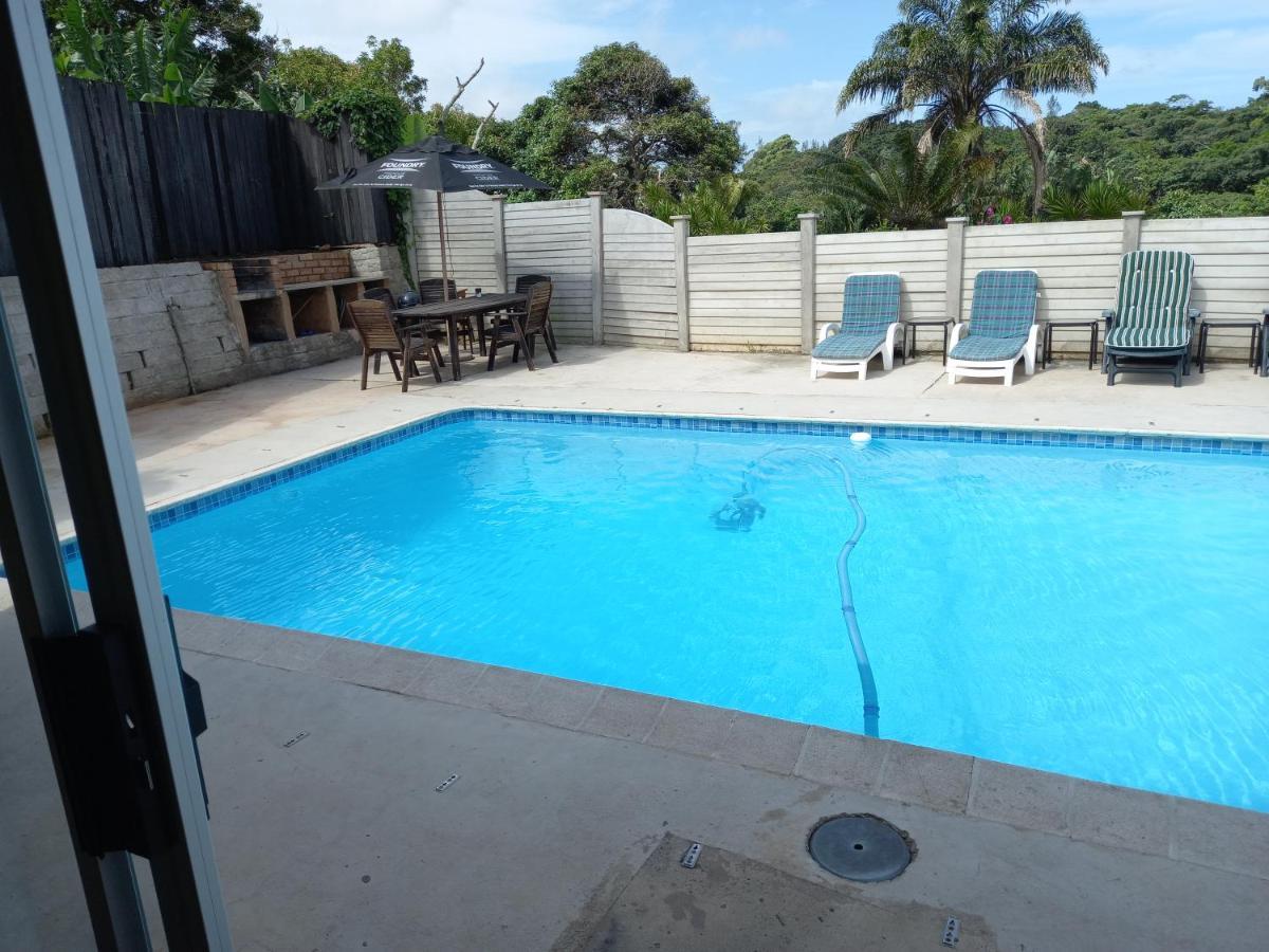 Poolside Guest House Порт Шепстоун Екстериор снимка