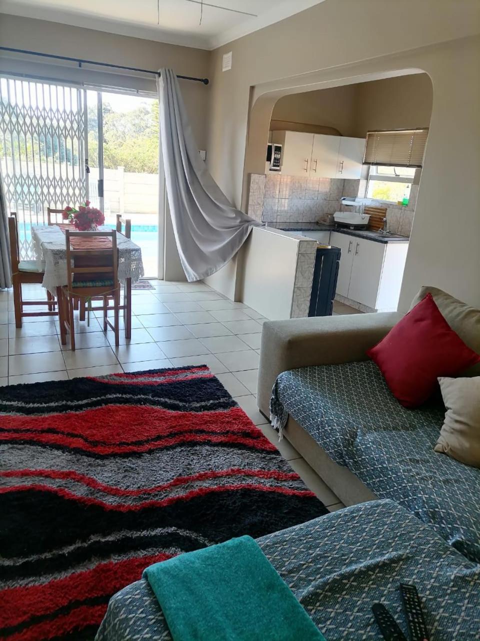 Poolside Guest House Порт Шепстоун Стая снимка
